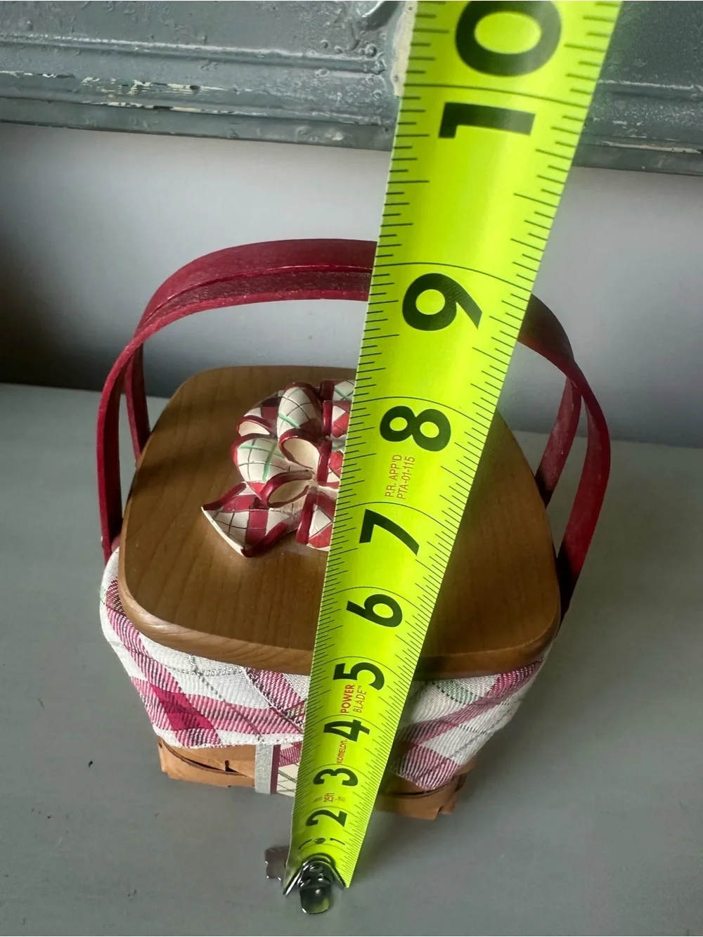 Longaberger my small plaid tidings tree trimming basket bow lid